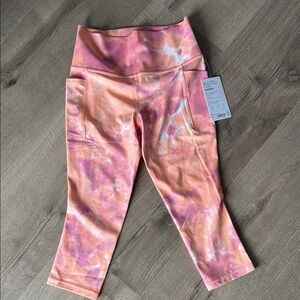 Athleta Salutation stash pocket II Capri NWT